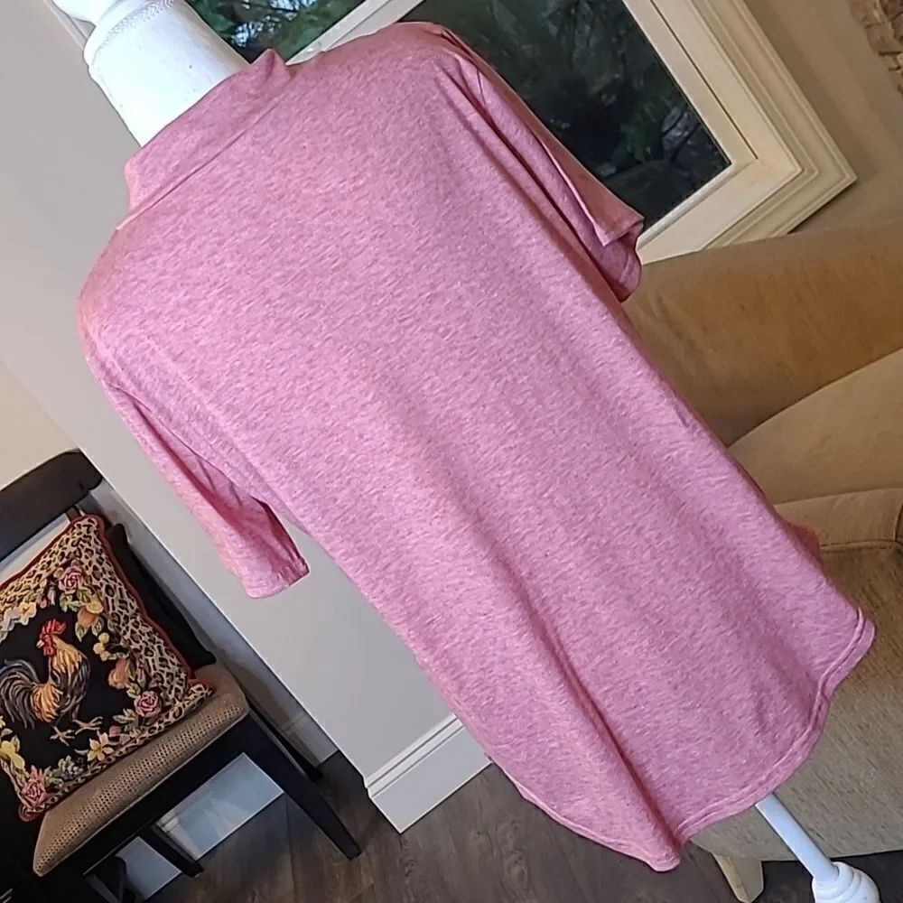 Large Pink Shirt with Buttons - Picture 4 of 9
